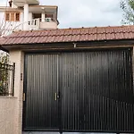 Leka Apartment